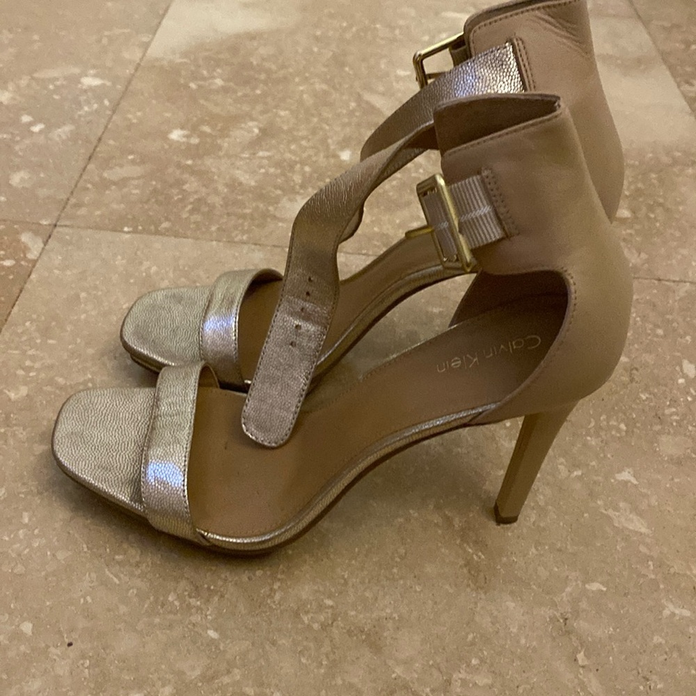 Calvin Klein High heels, in perfect condition, like new, worn twice.